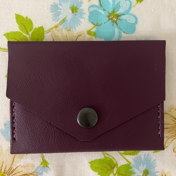 Handmade Genuine Leather Wallet - Picture 2 of 5